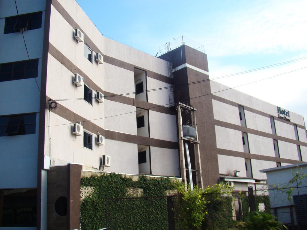 Larison Economy Hotel Porto Velho  Exterior foto
